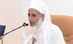 مفتي عمان : دول كثيرة تدرك عدم وجود مستقبل للكيان وتتسابق للتطبيع معه